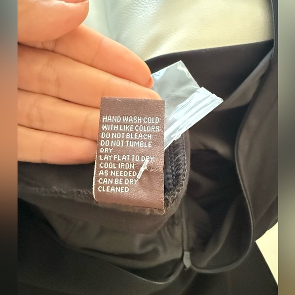 J. McLaughlin Classic Black Jumpsuit,  Pockets, Back Zip- Size 4 - Picture 8 of 16